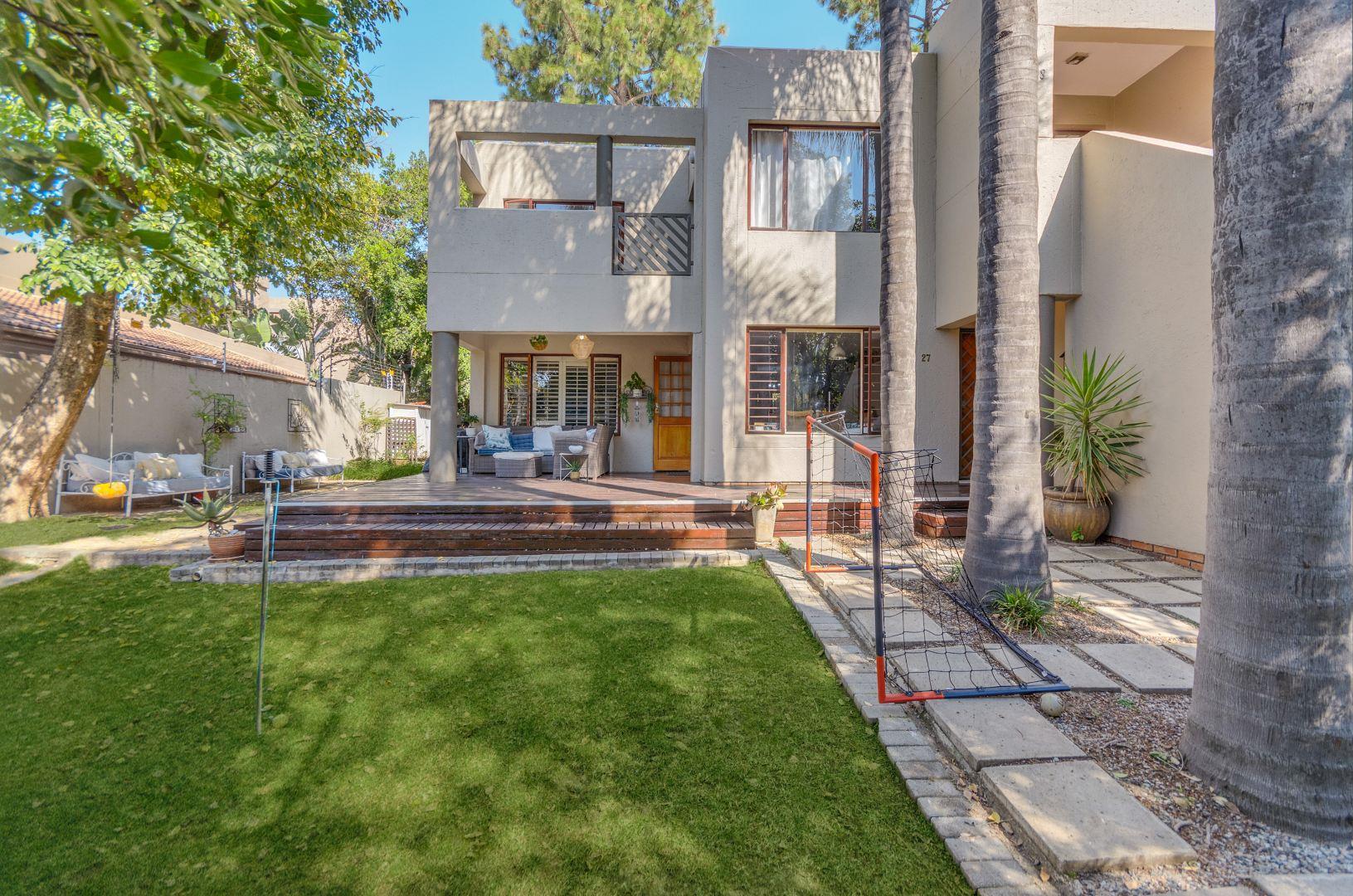 2 Bedroom Apartment / flat for sale in Bryanston 27 Sherwood Forest