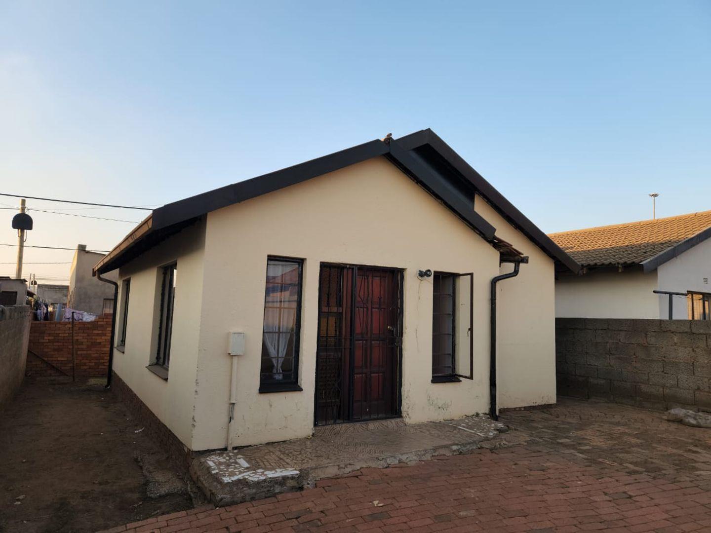 2 Bedroom House to rent in Klipspruit P24114464569