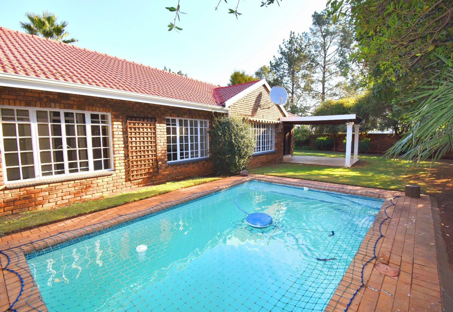 3 Bedroom Townhouse for sale in Three Rivers Proper P24114465291