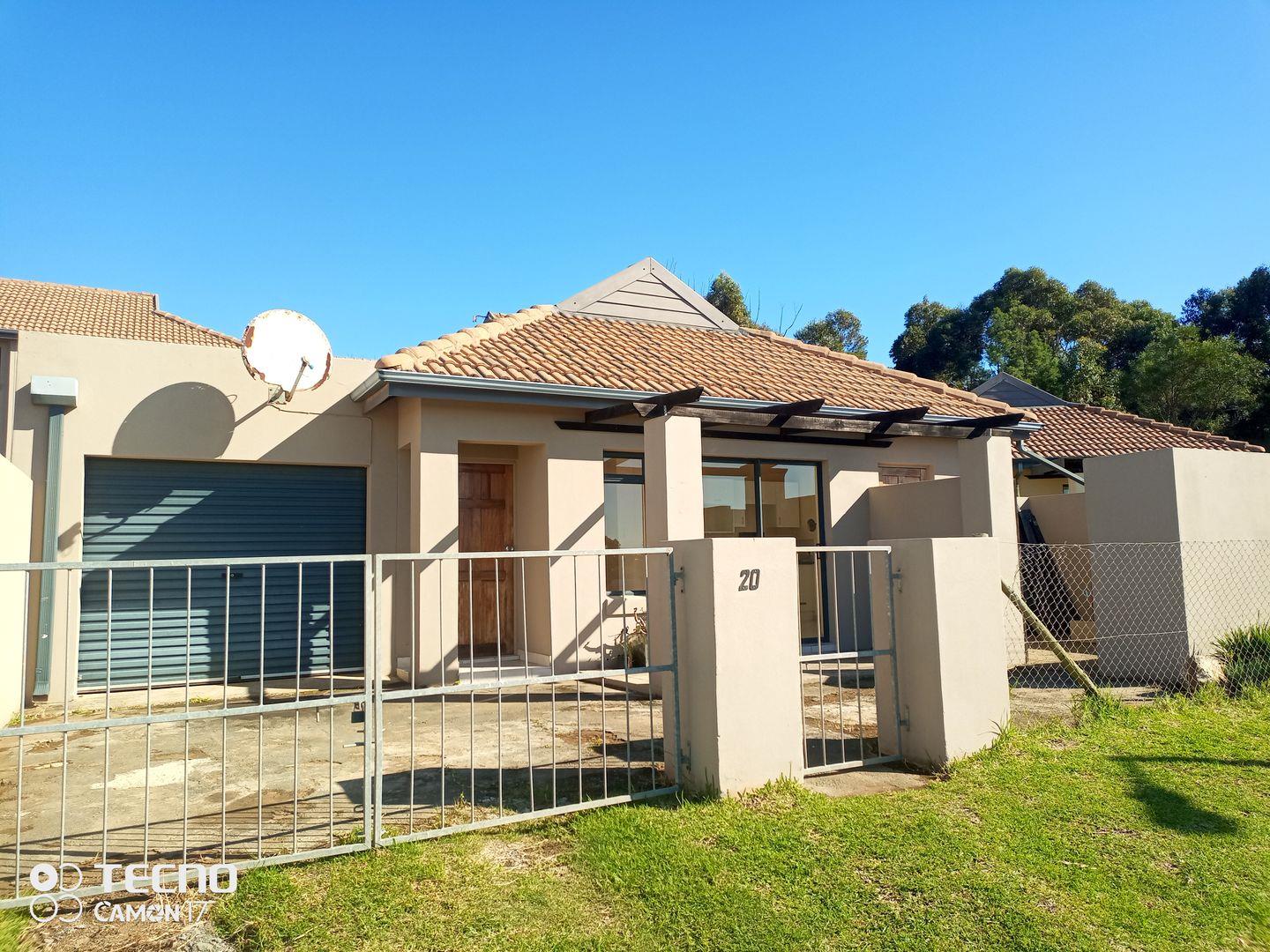 3 Bedroom House for sale in Kidds Beach P24114465799