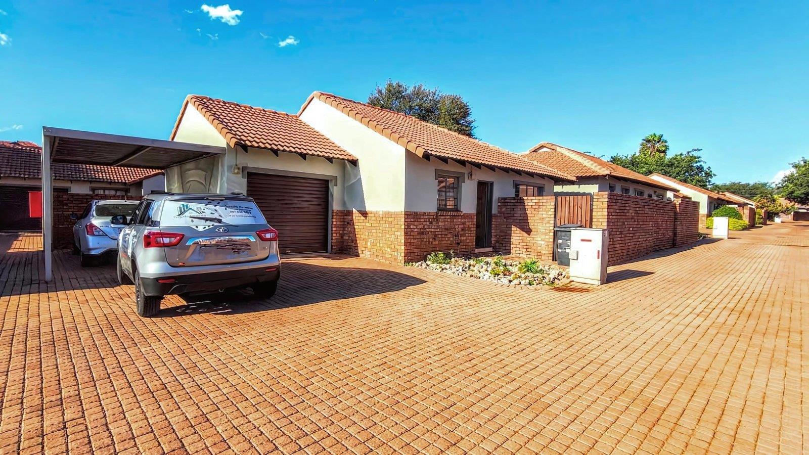 2 Bedroom Townhouse for sale in Montana Tuine P24114266469