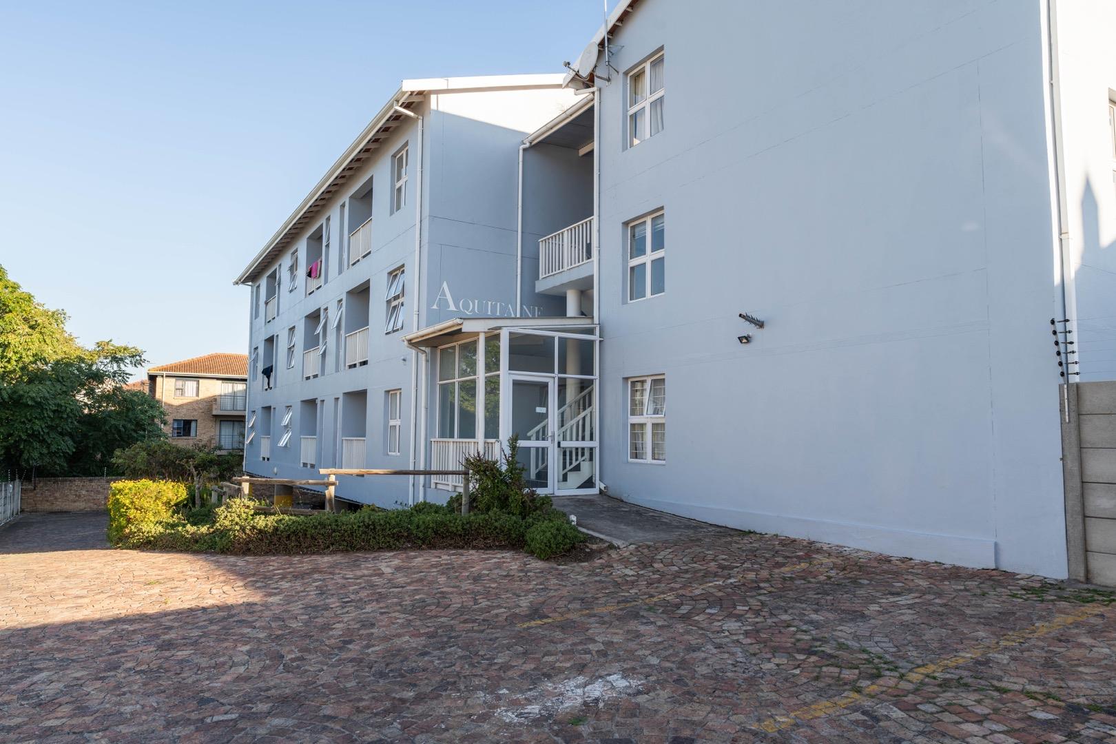 2 Bedroom Apartment / flat for sale in Grahamstown Central 12 Ss