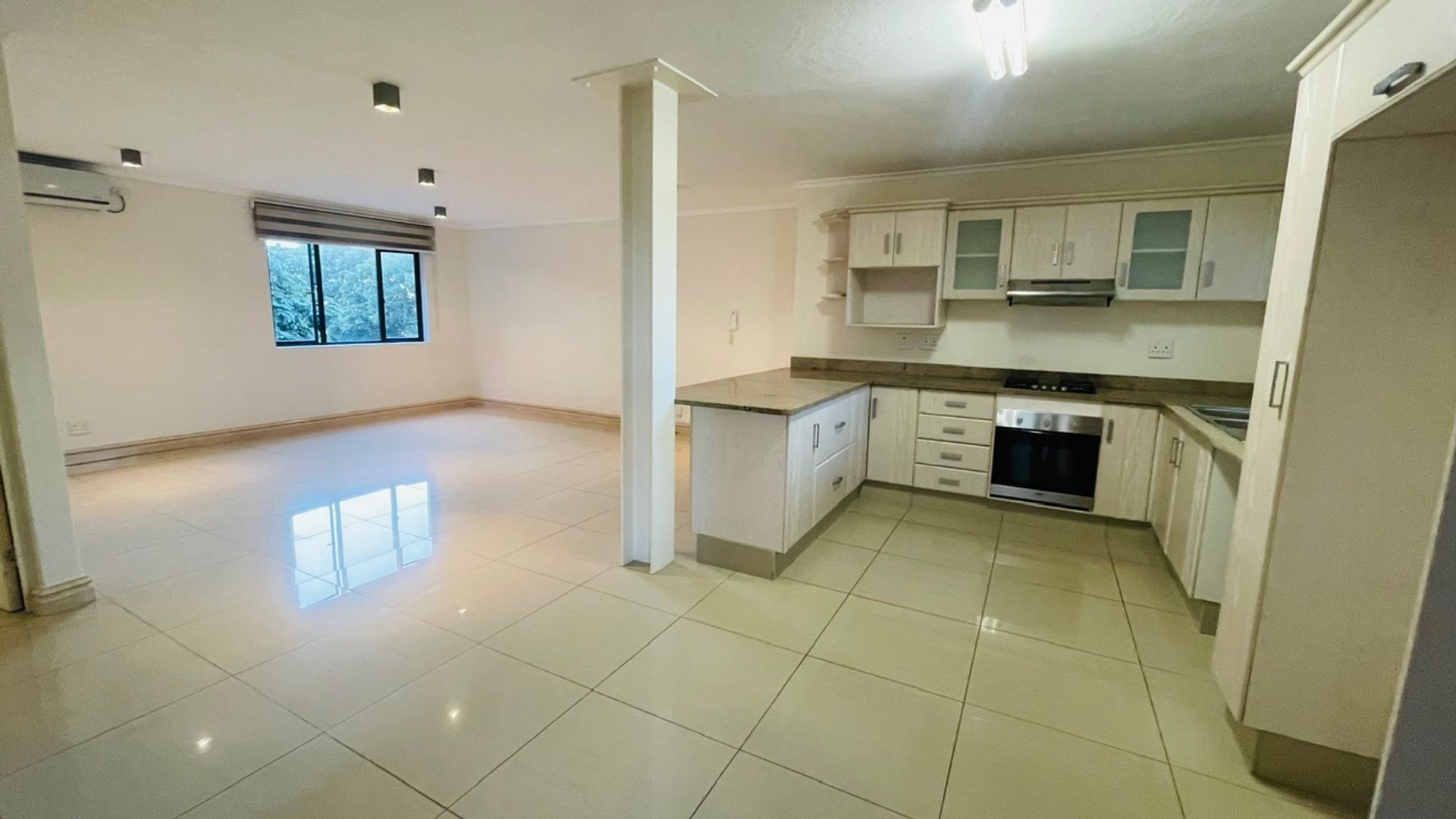 2 Bedroom Apartment / flat for sale in Windermere 6s 145 On Gordon