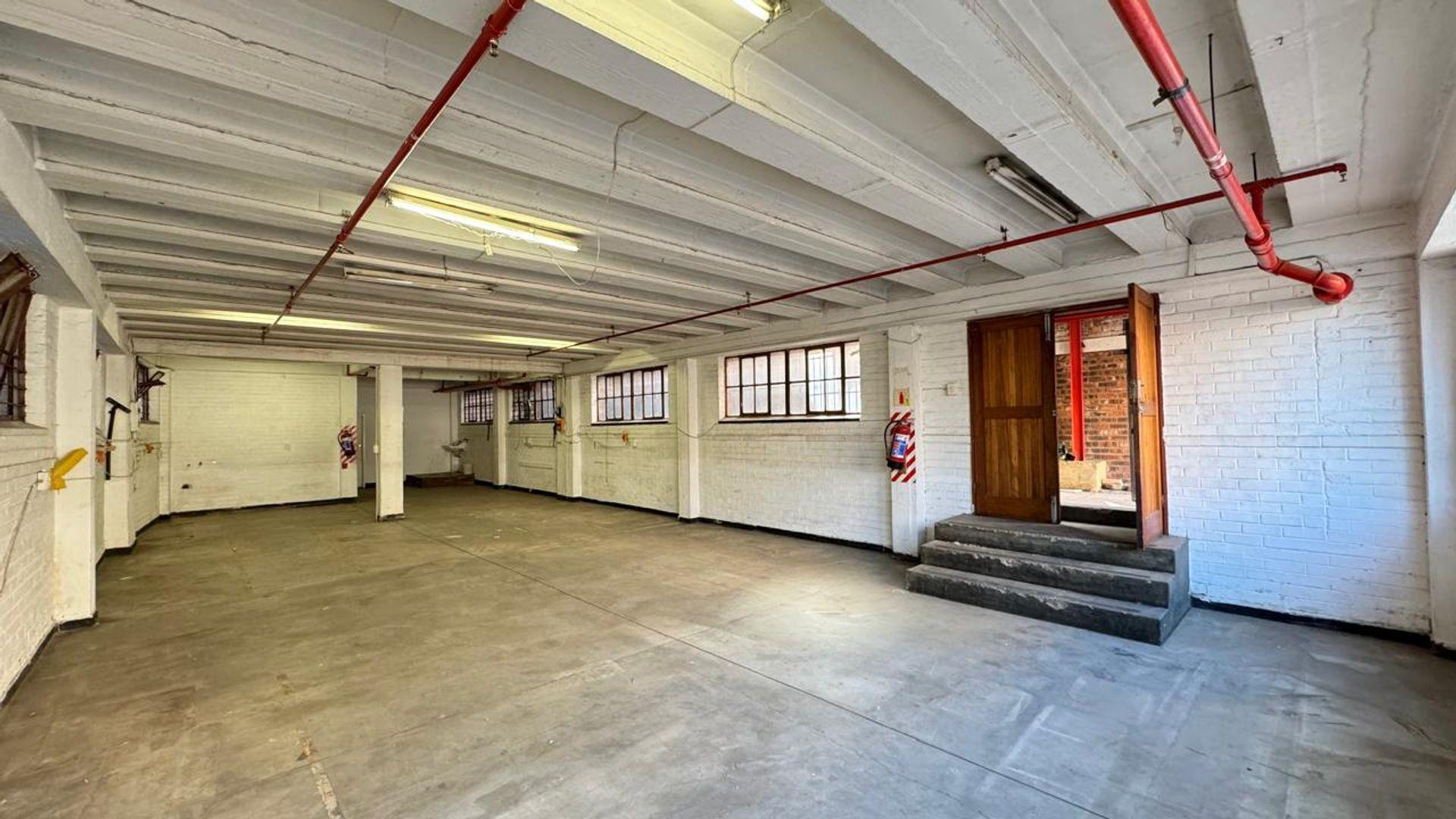 Industrial property to rent in Selby 19 ber Street P24114469311