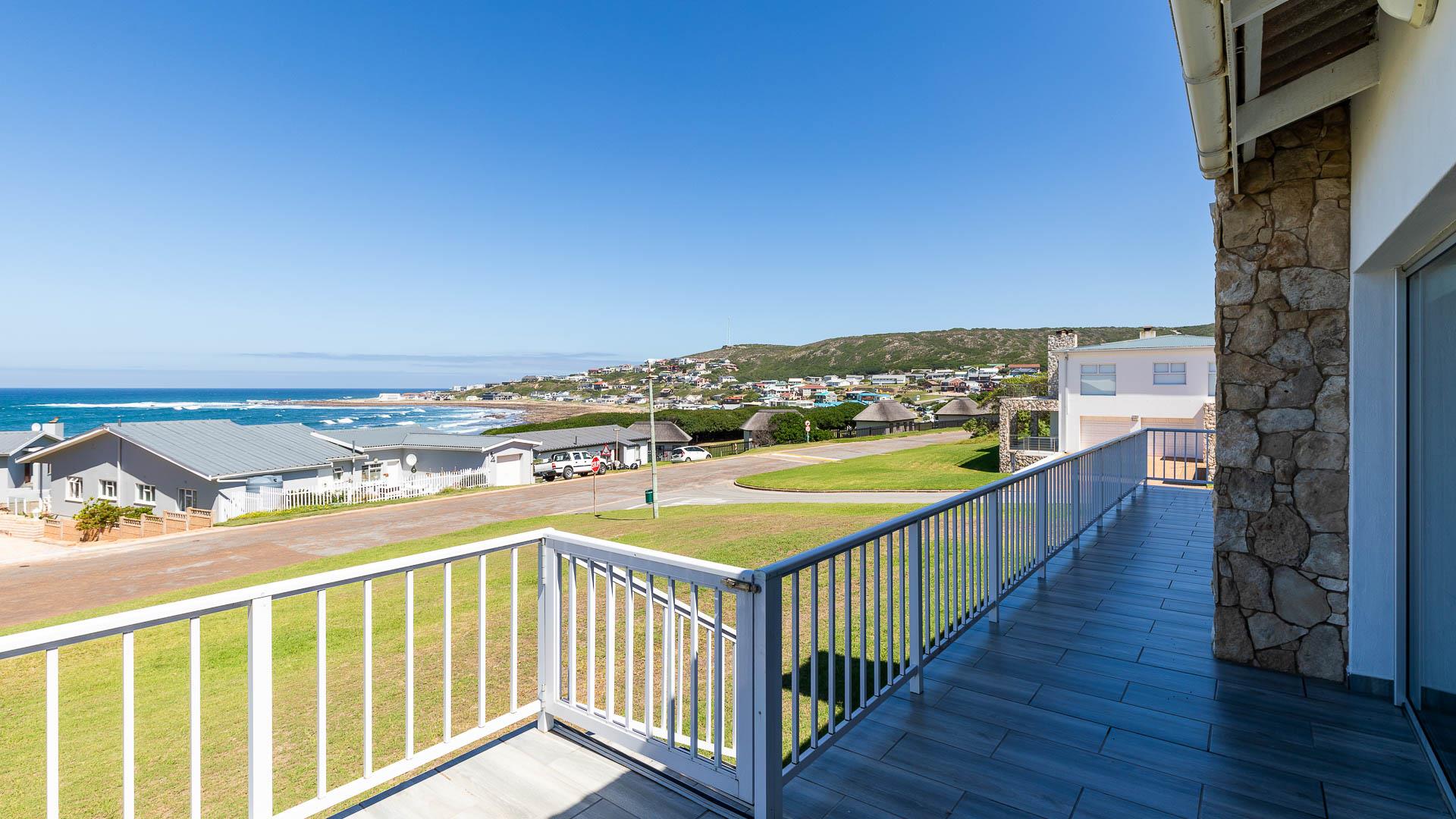 4 Bedroom House for sale in Jongensfontein 17 Daytona Road P24