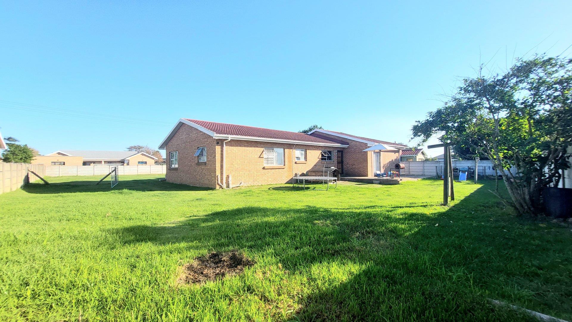 3 Bedroom House for sale in Pacaltsdorp P24114471722