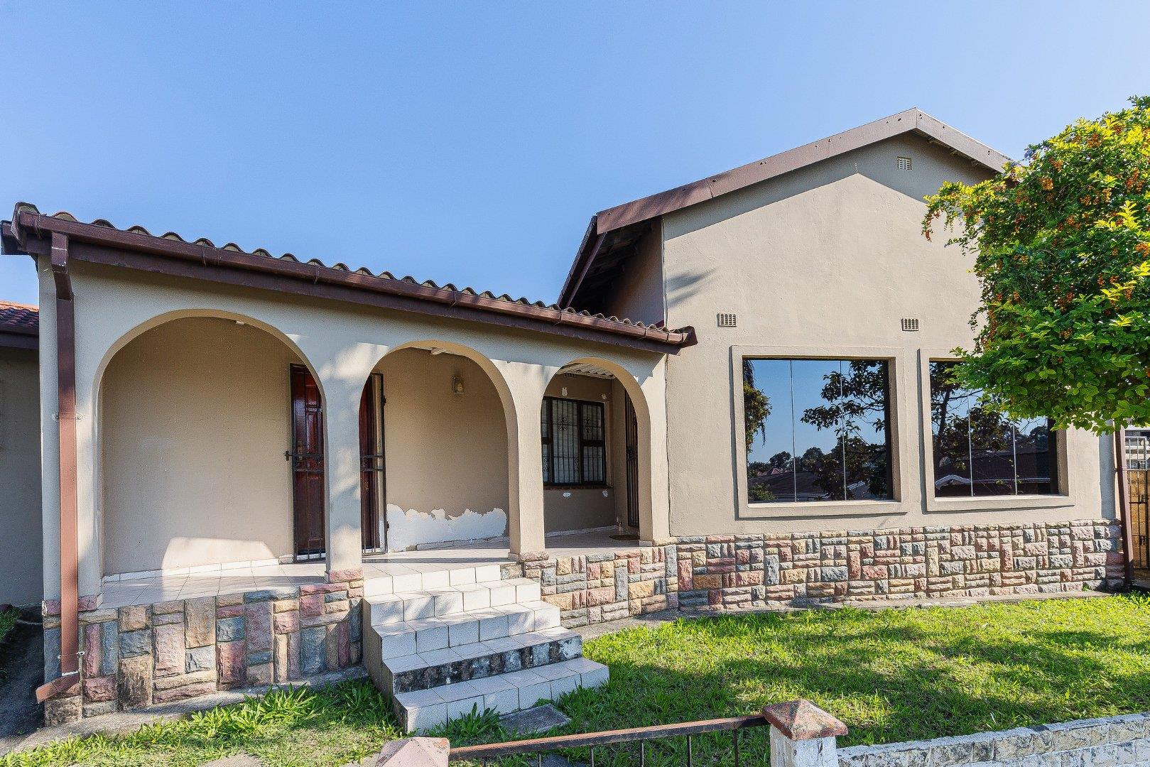 4 Bedroom House for sale in Marburg P24114471806