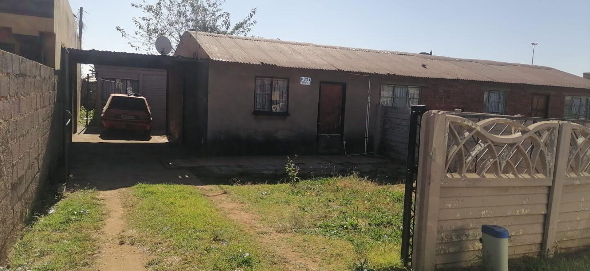 3 Bedroom House for sale in Kwa Thema P24114472036