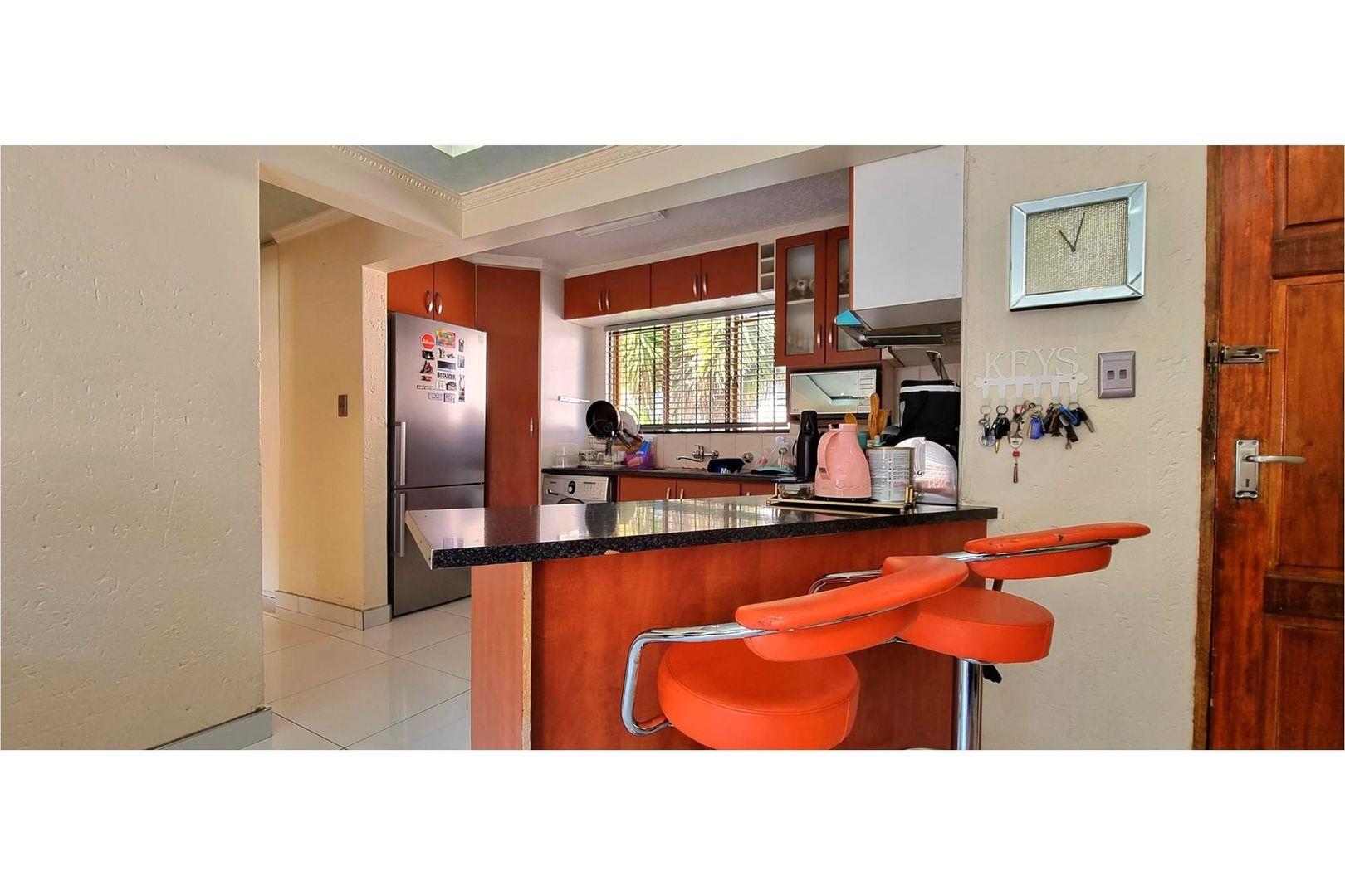 3 Bedroom Apartment / flat for sale in Winchester Hills 44 Valencia