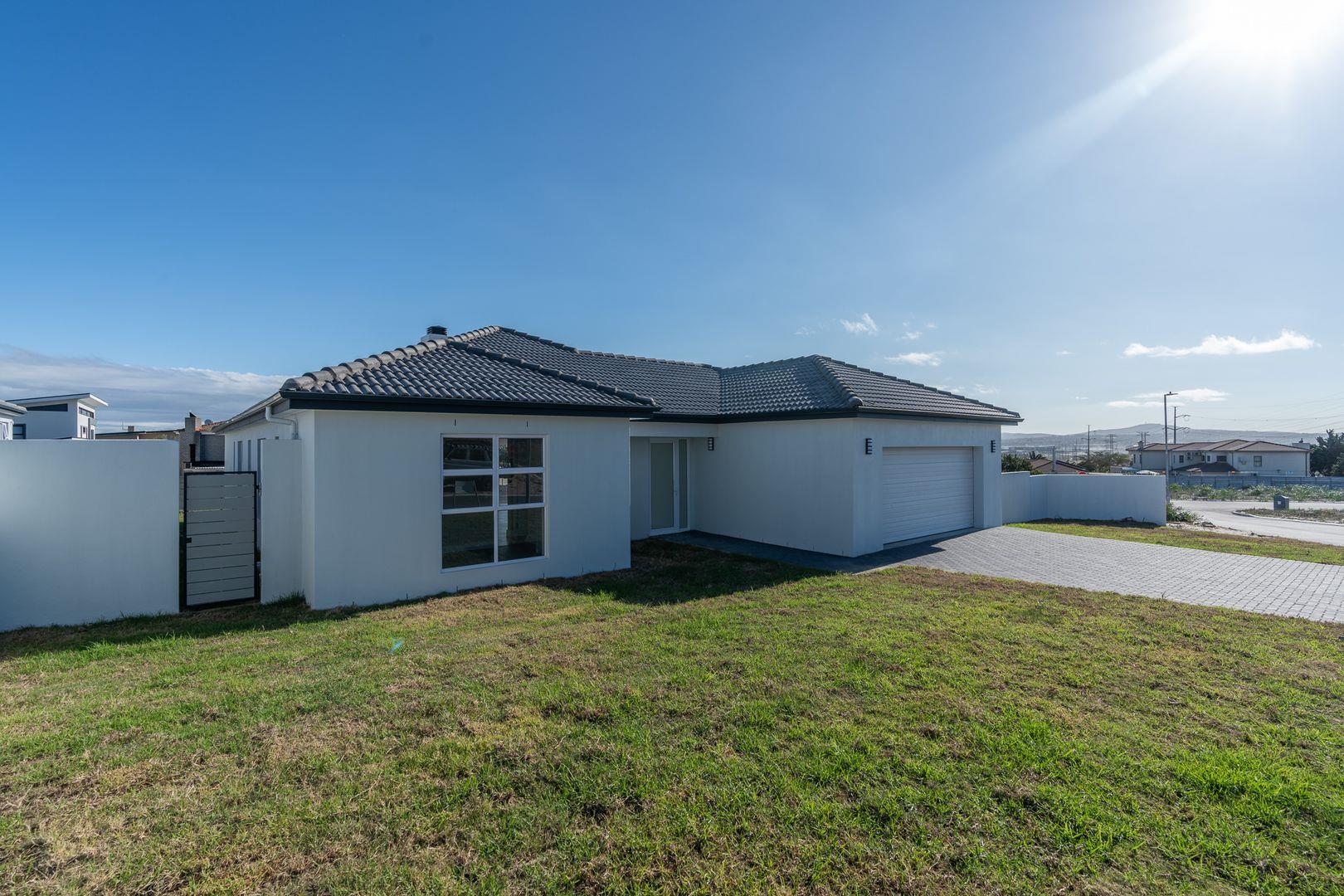 4 Bedroom House for sale in Haasendal 17 Vredenheim Road, Haasendal