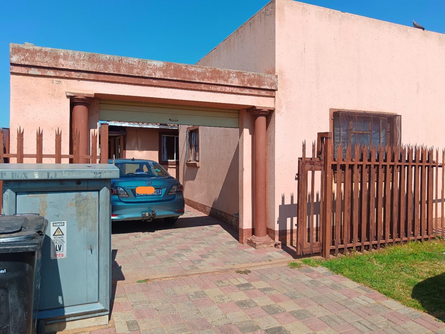 3 Bedroom House to rent in Buhle Park P24114318662