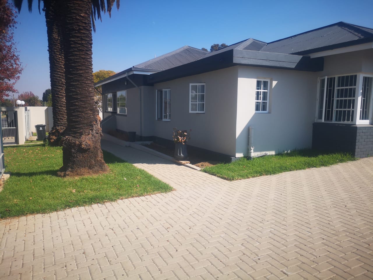 3 Bedroom House for sale in Edenvale Central 170 Seventh Avenue P24