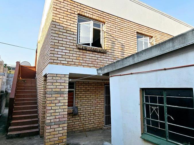 2 Bedroom Apartment / Flat to Rent in Newlands West