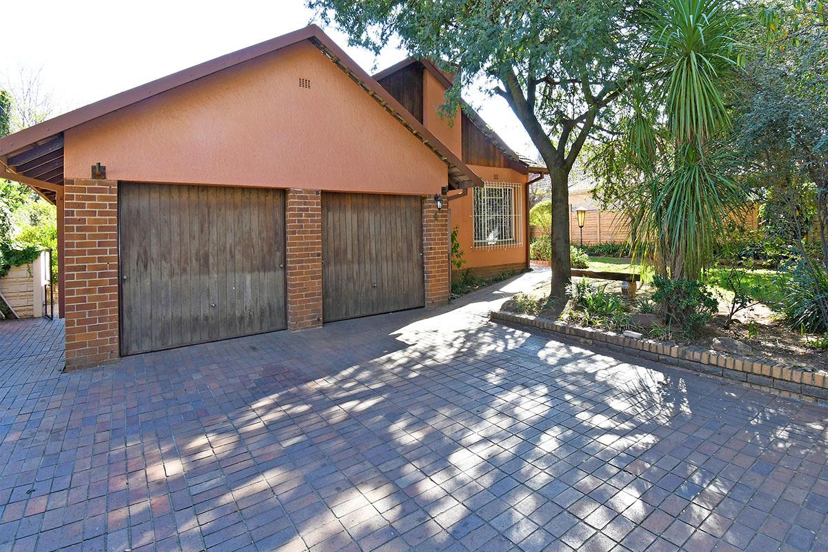 3 Bedroom House for sale in Eastleigh Ridge 4 Ferdinand Avenue P24