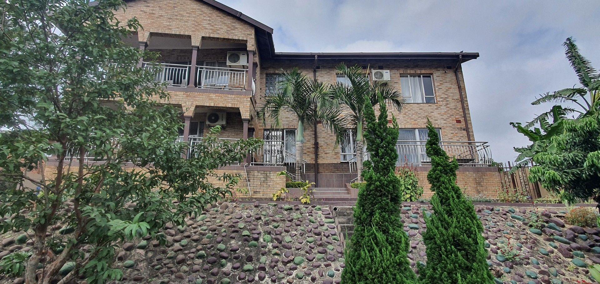 5 Bedroom House for sale in Duffs Road P24114476124