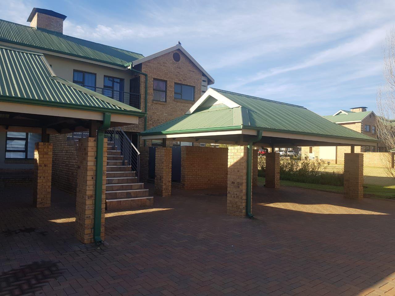 2 Bedroom Apartment / flat for sale in Tuscany Ridge P24114476680