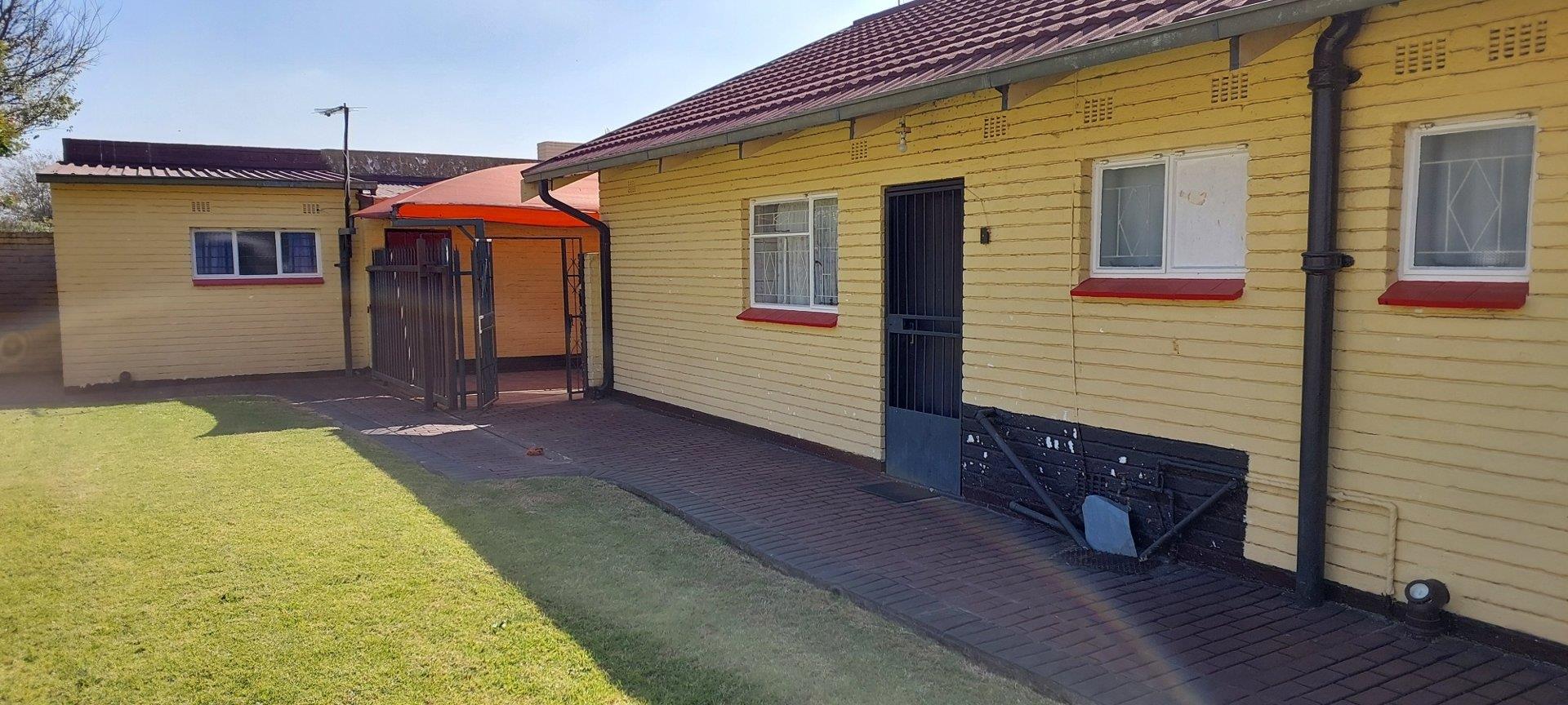 4 Bedroom House for sale in Ferryvale P24114476794