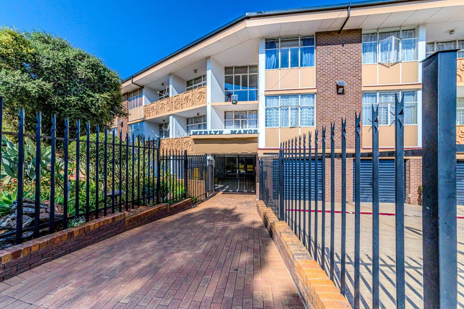 Florida Park Property Apartments / flats for sale in Florida Park