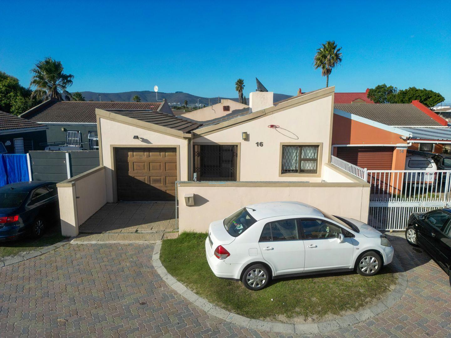 3 Bedroom House for sale in Summer Greens 16 Shannons Green P24