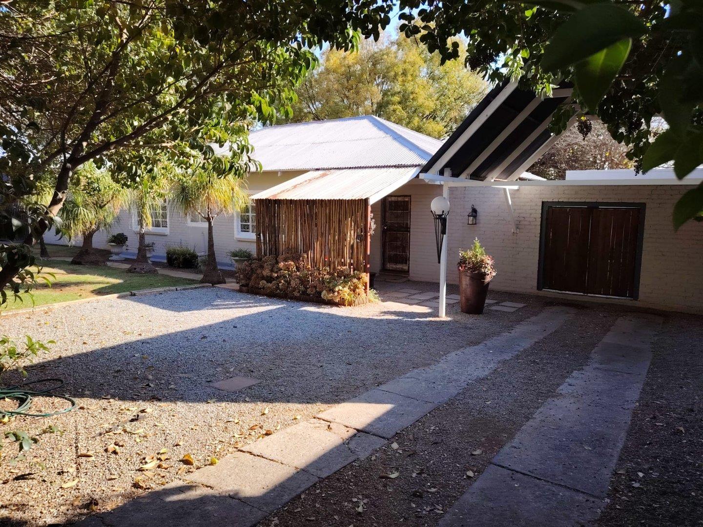 3 Bedroom House for sale in Cinderella 52 Killian Avenue P24114479942