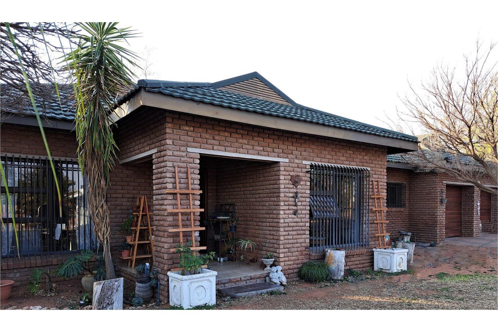 3 Bedroom House for sale in Blydeville P24114480188