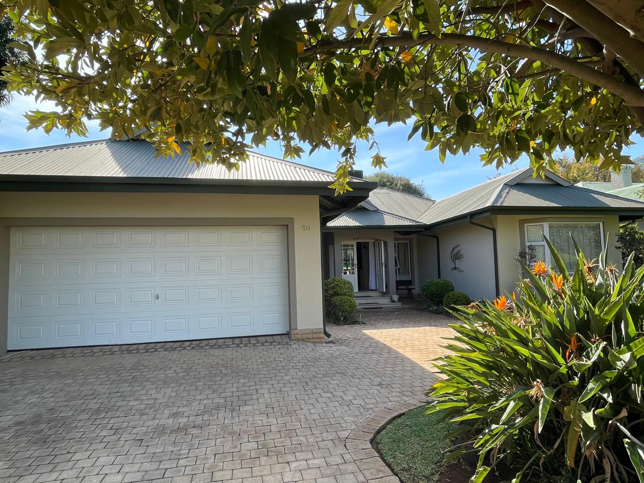 3 Bedroom House for sale in Hartbeespoort Rural Carribean Beach Club