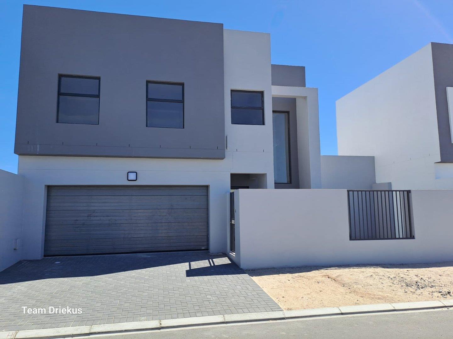 4 Bedroom House for sale in Sandown 13 Carissa Street P24114482696