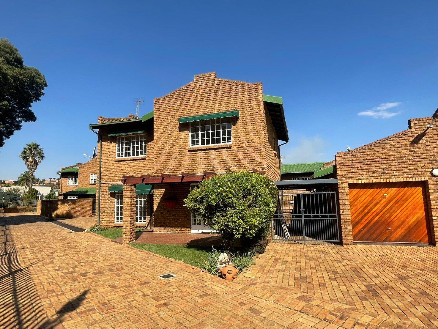 4 Bedroom House to rent in Bassonia P24114483074