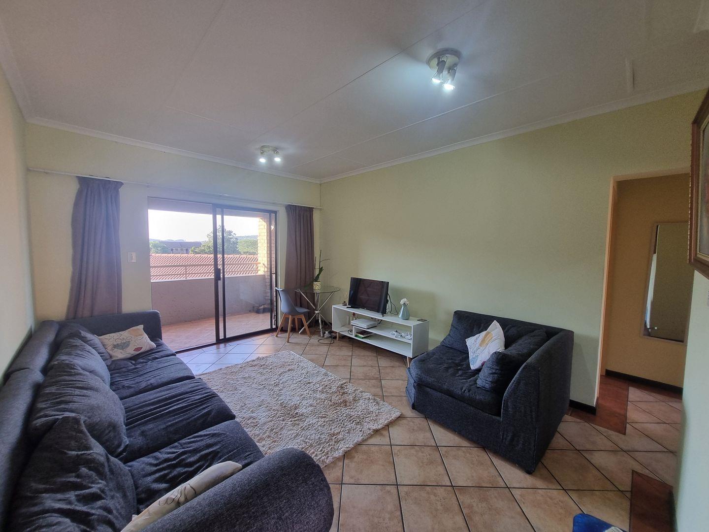 2 Bedroom Apartment / flat to rent in Olympus AH P24113692814