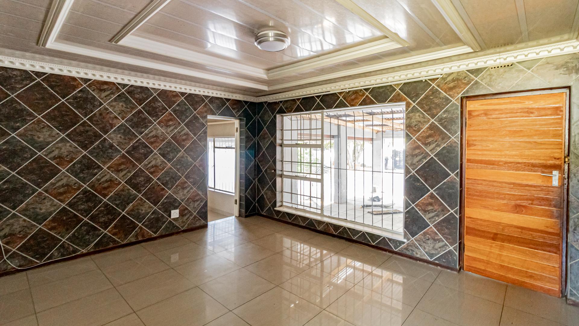 Esther Park Property Property and houses for sale in Esther Park