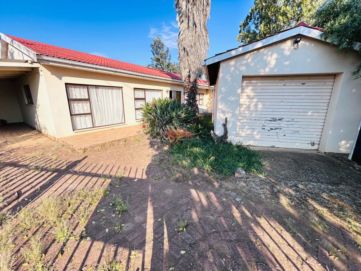 4 Bedroom House for sale in Fort Beaufort P24114485420