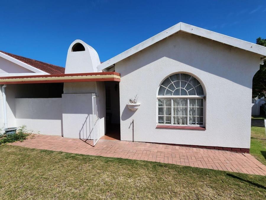 Townhouses to rent in Jeffreys Bay Jeffreys Bay Property