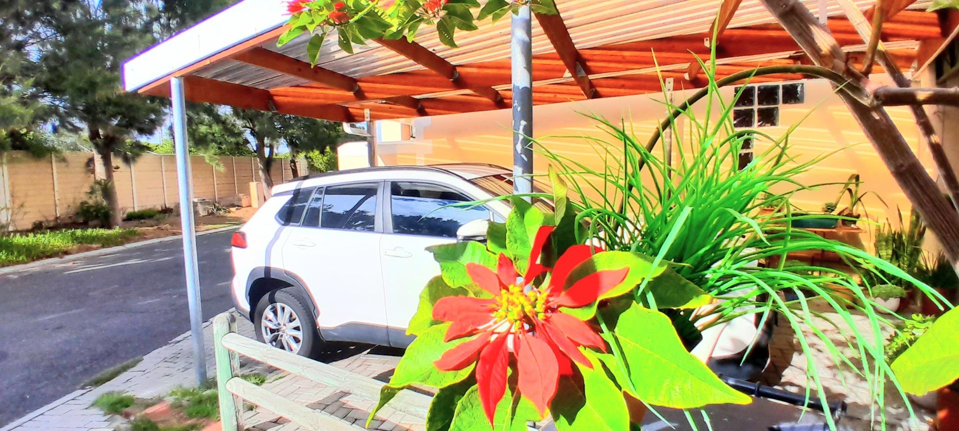 Lakeside, Cape Town Property Houses for sale in Lakeside, Cape Town