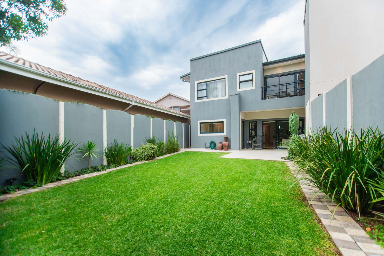 Elma Park Property Property and houses for sale in Elma Park