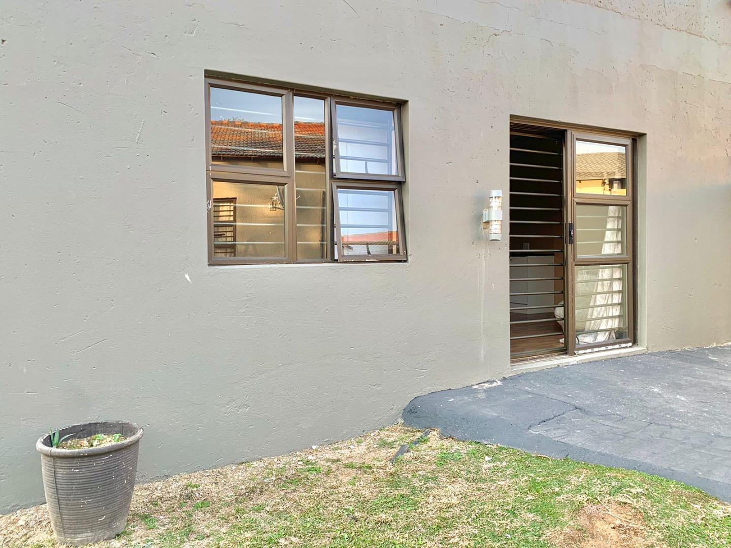 2 Bedroom Apartment / flat to rent in Mayberry Park 7 Tafelberg P24