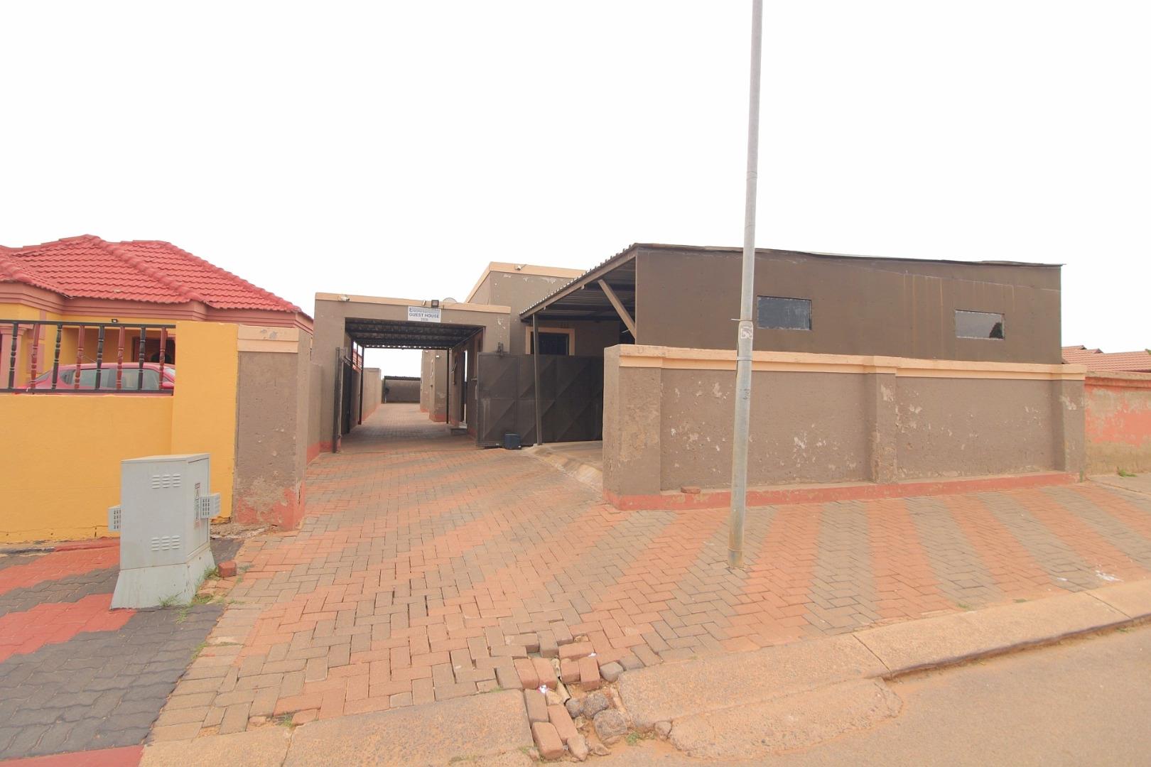 Lakeside, Evaton Property Property and houses for sale in Lakeside