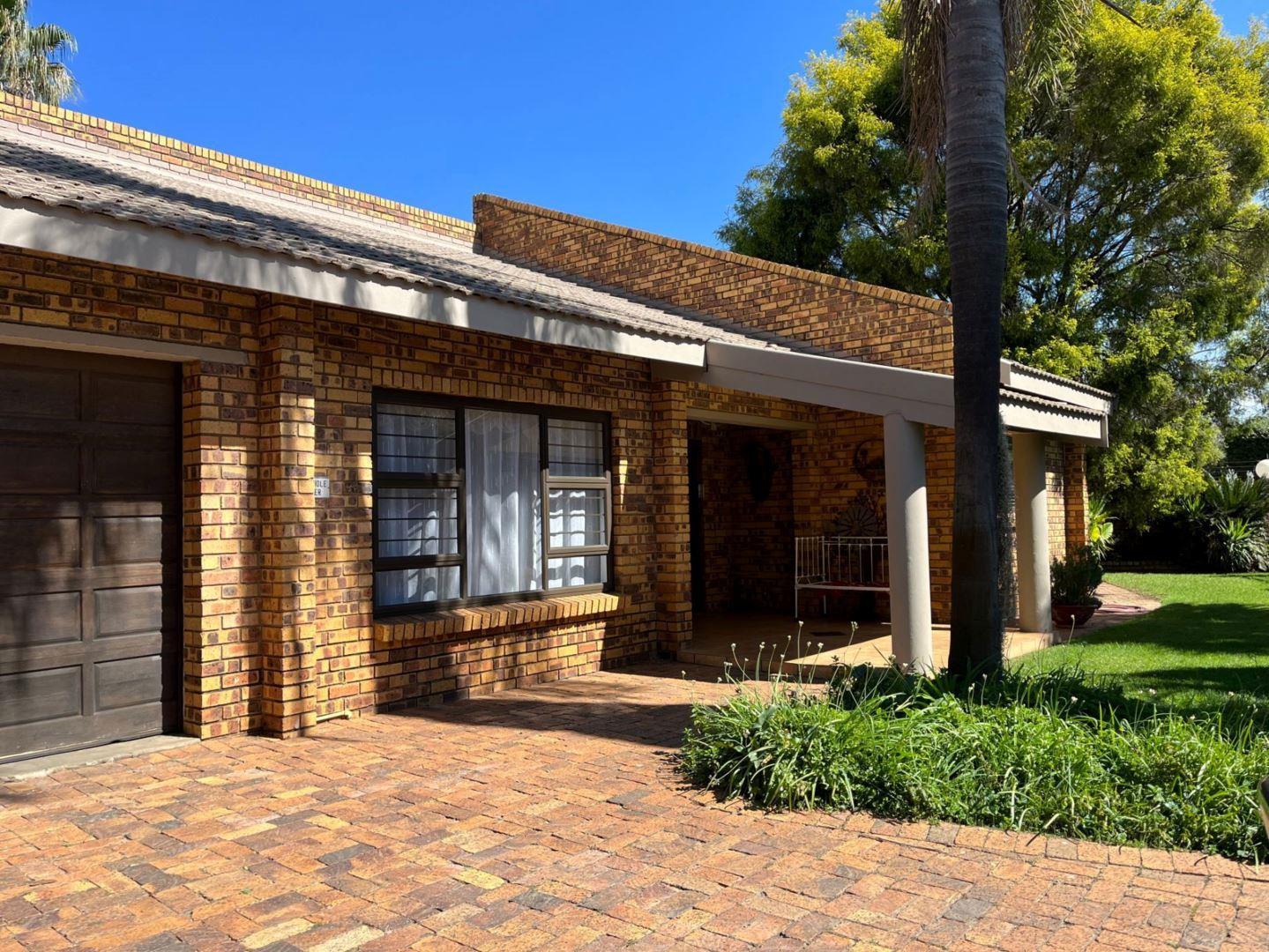 3 Bedroom House for sale in Arcon Park P24112224587