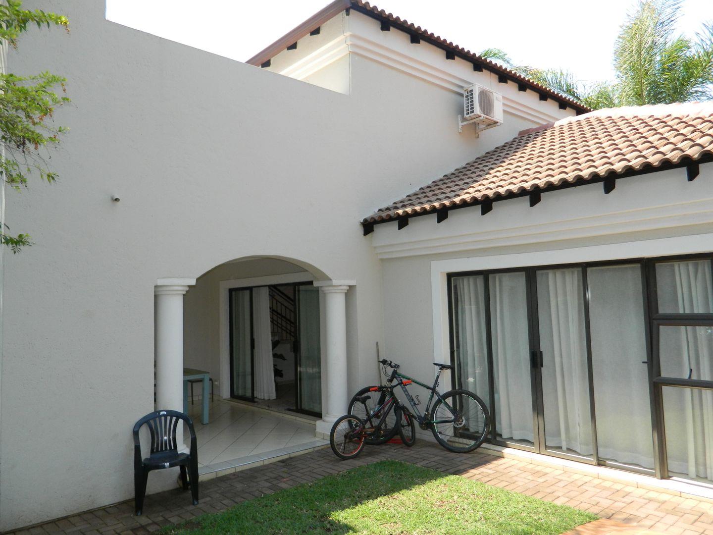 3 Bedroom House to rent in Silver Lakes Golf Estate P24111807758
