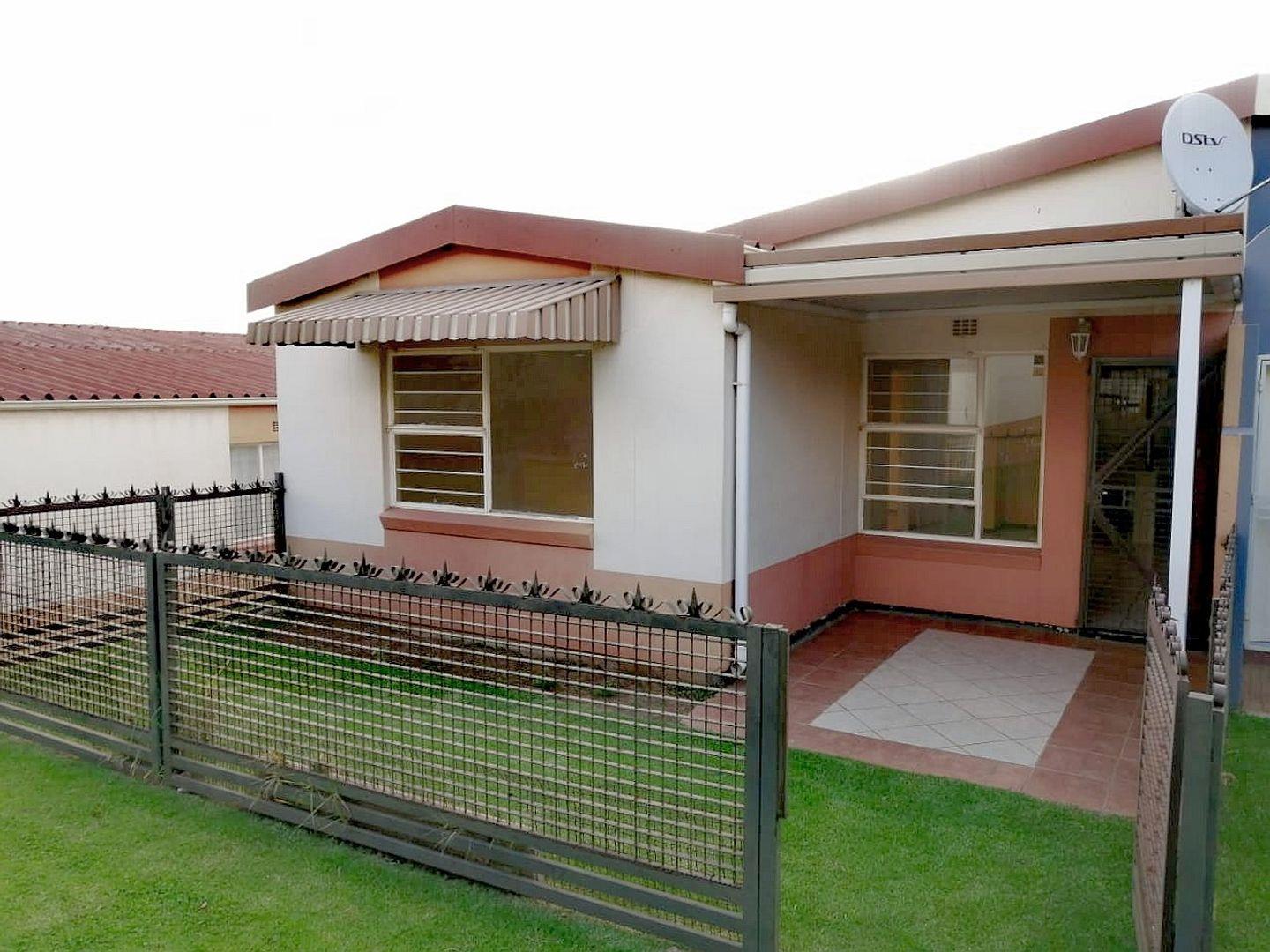 Ridgeway Property Townhouses to rent in Ridgeway