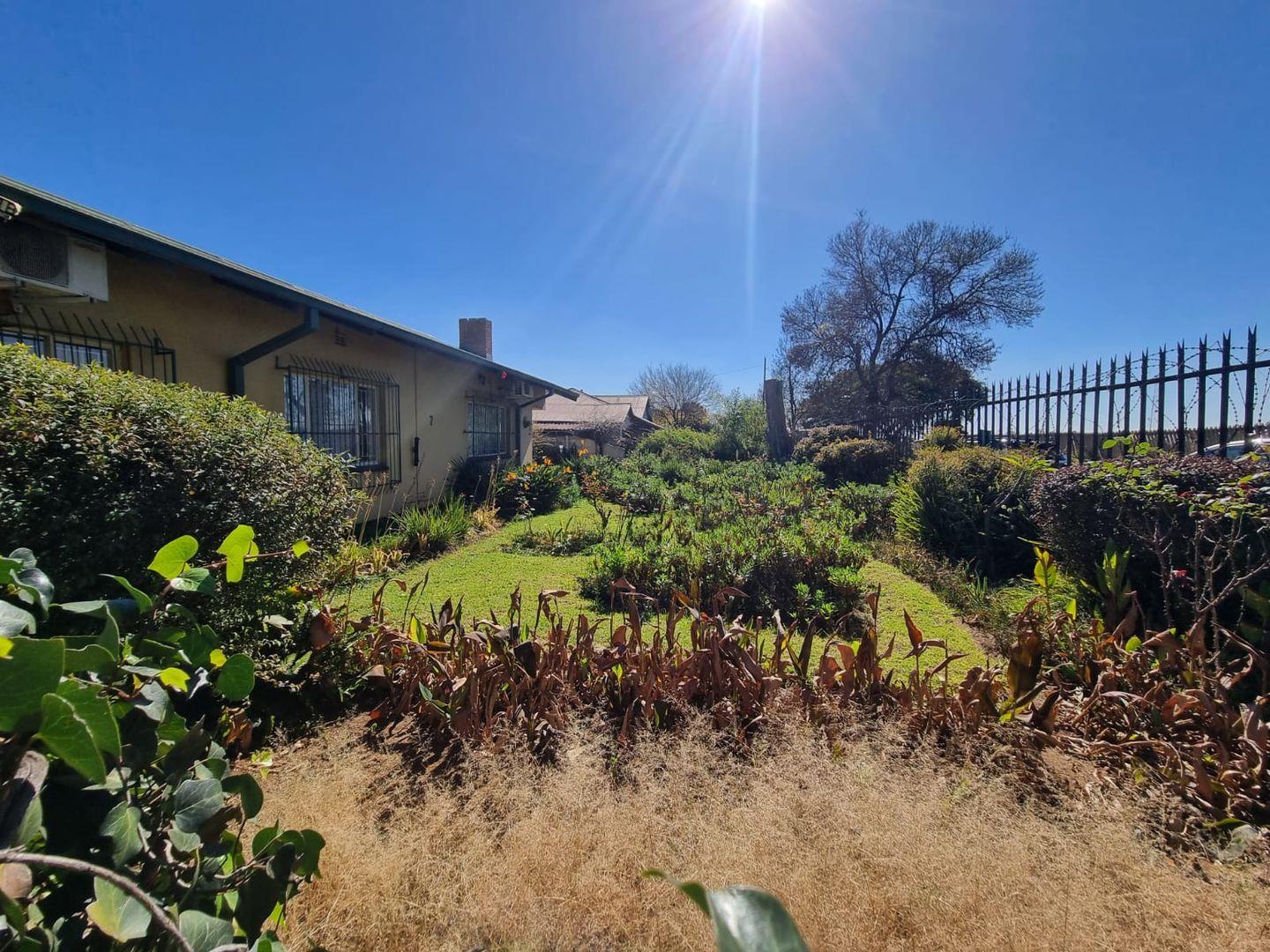 3 Bedroom House to rent in Witbank Ext 8 P24114493190