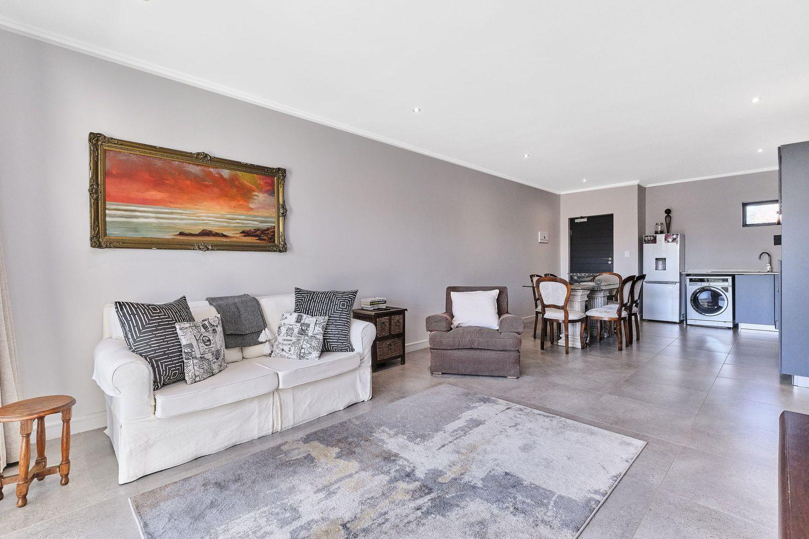 2 Bedroom Apartment / flat for sale in Bryanston 73 Grosvenor Road