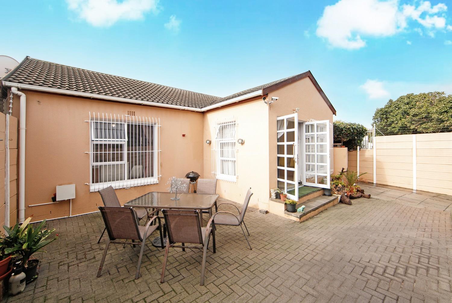 Diep River Property Houses for sale in Diep River