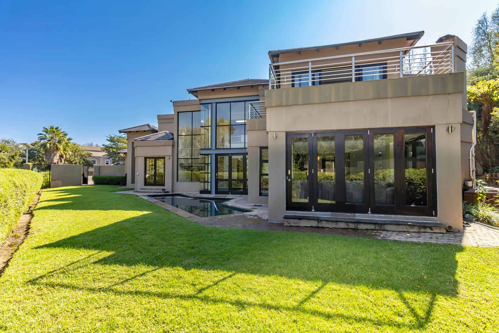 4 Bedroom House for sale in Fernbrook Estate P24114365372