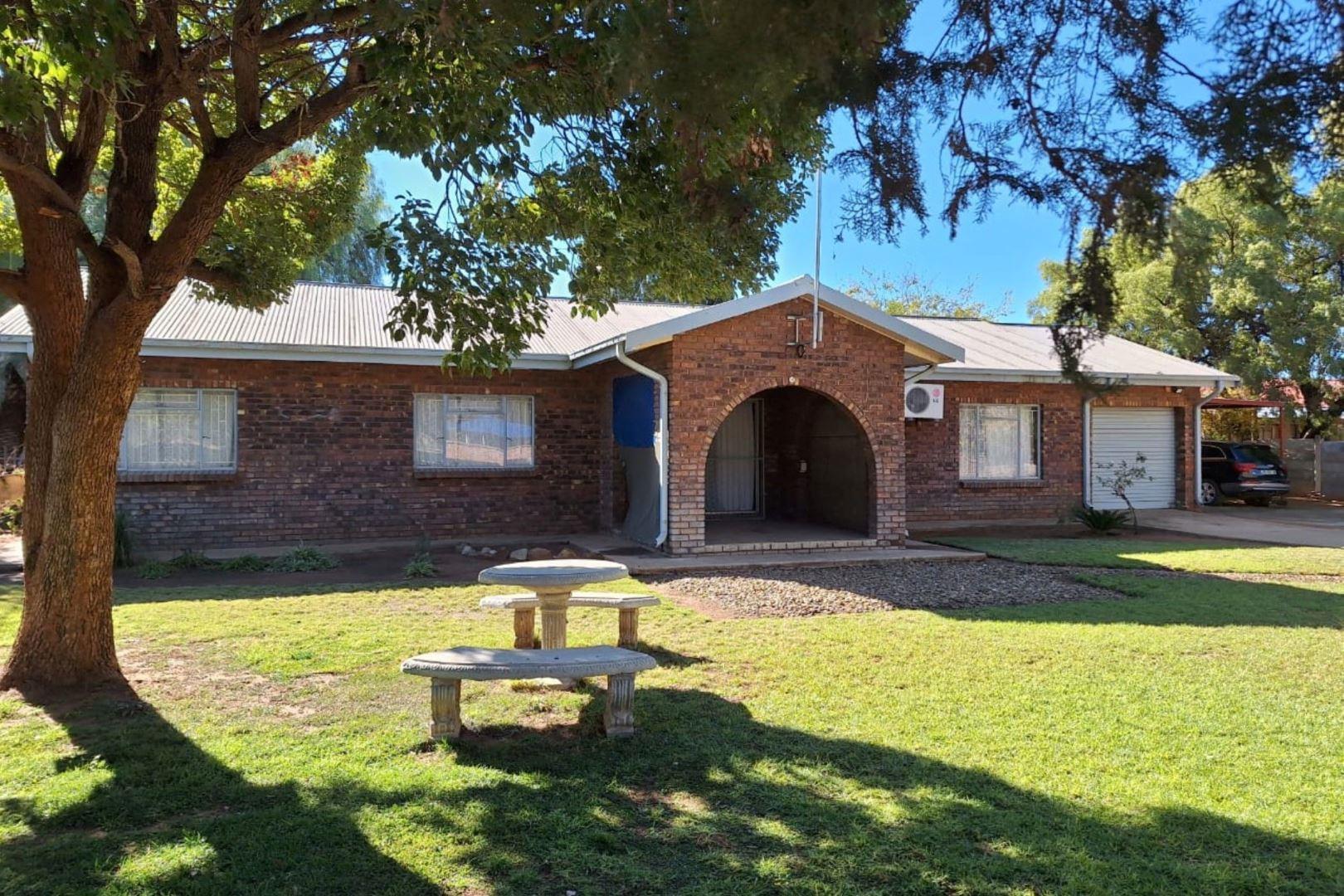 Schweizer Reneke Property Property and houses for sale in Schweizer