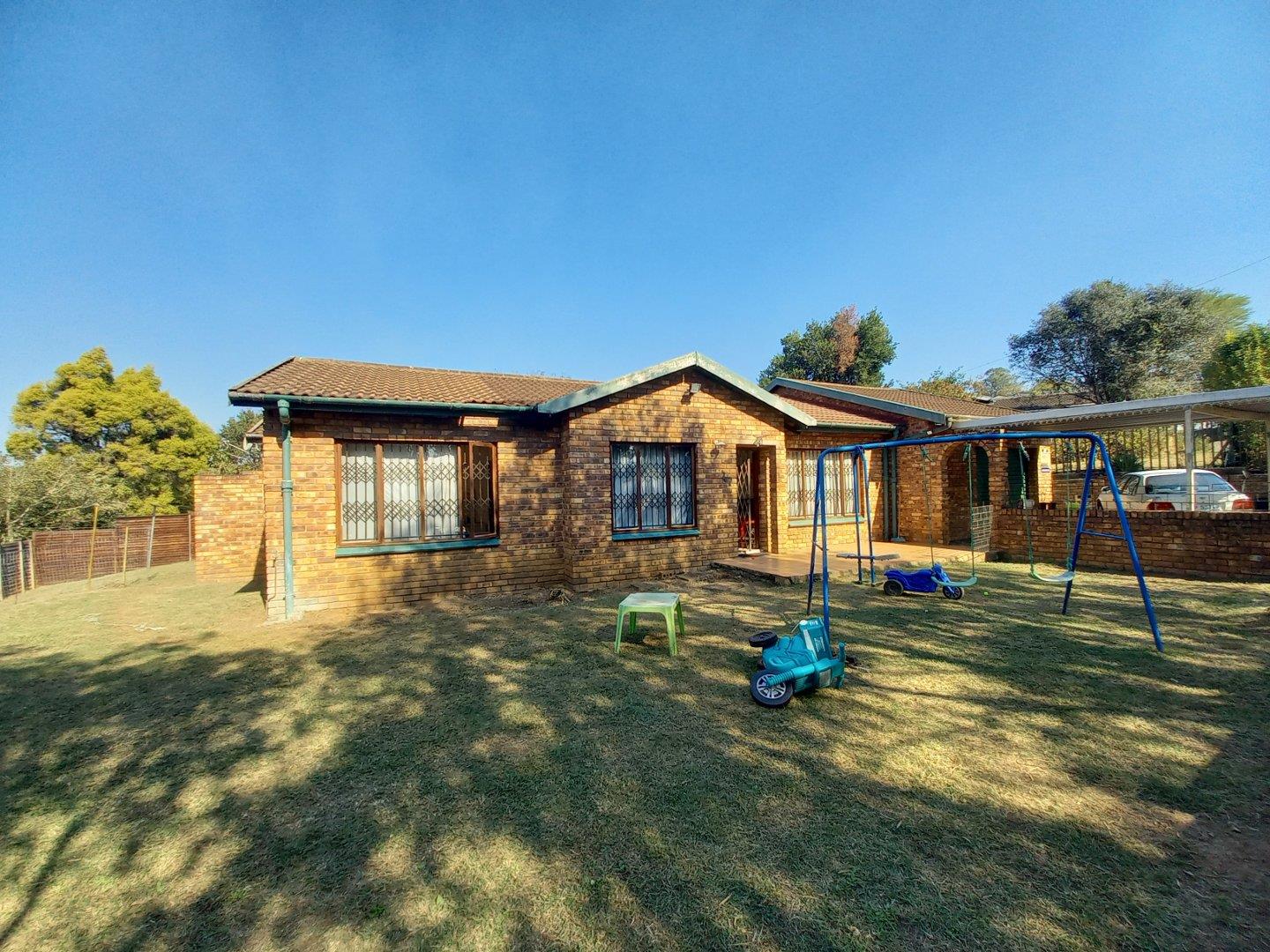 3 Bedroom House for sale in Lincoln Meade P24114495752