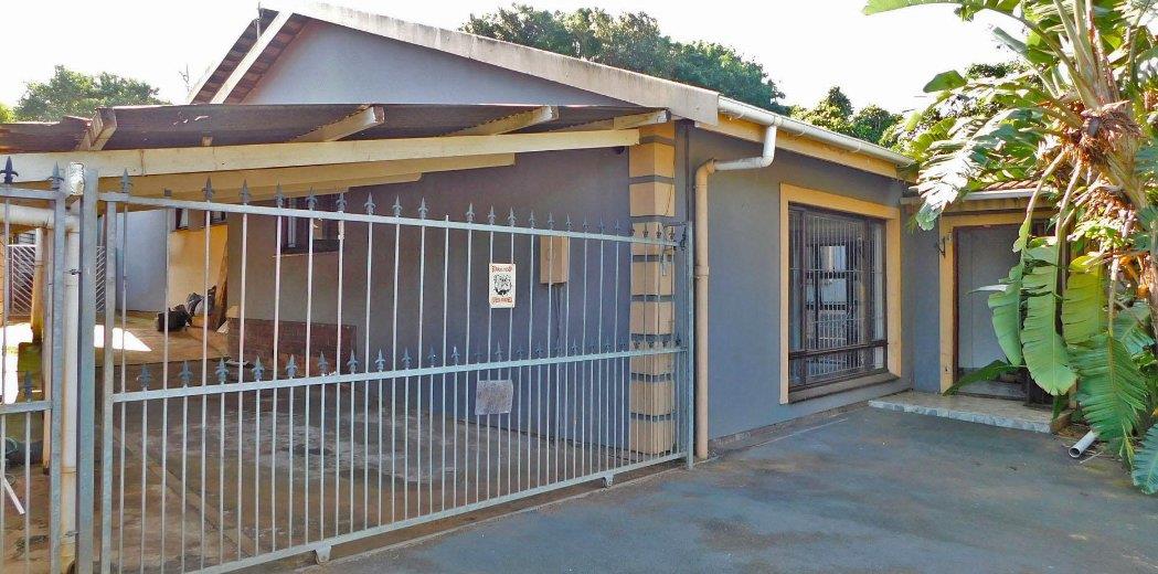 4 Bedroom House for sale in Woodhaven P24114496032