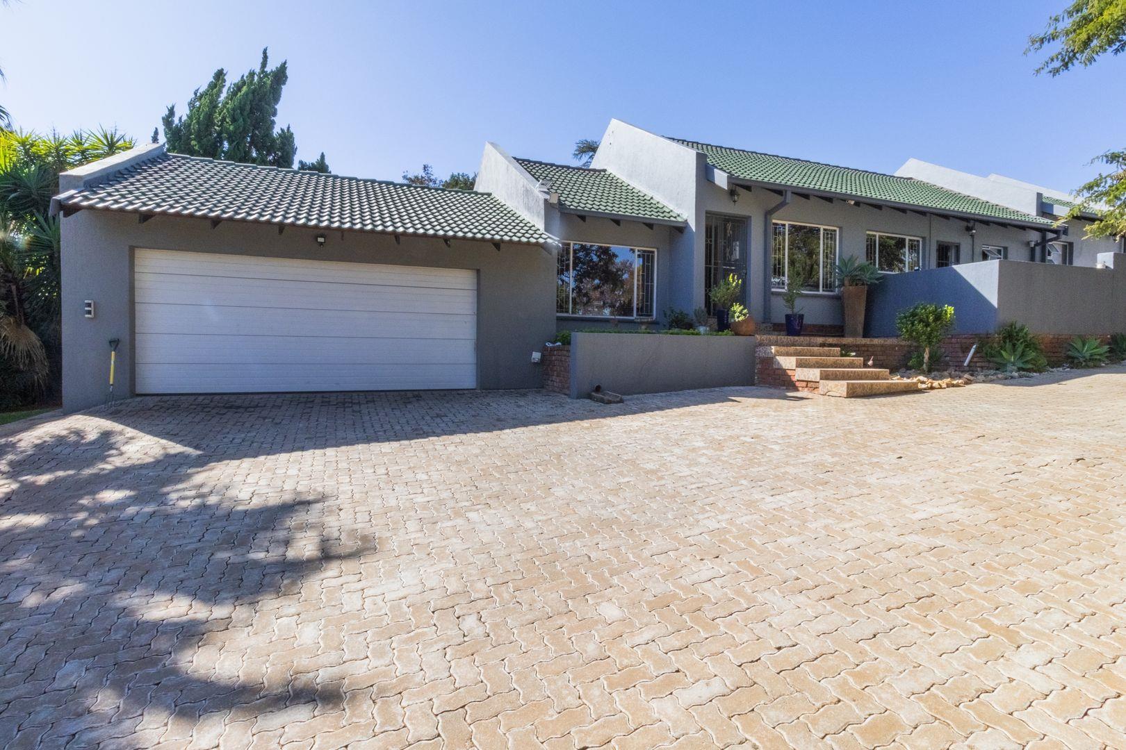 Pierre Van Ryneveld Property Houses for sale in Pierre Van Ryneveld