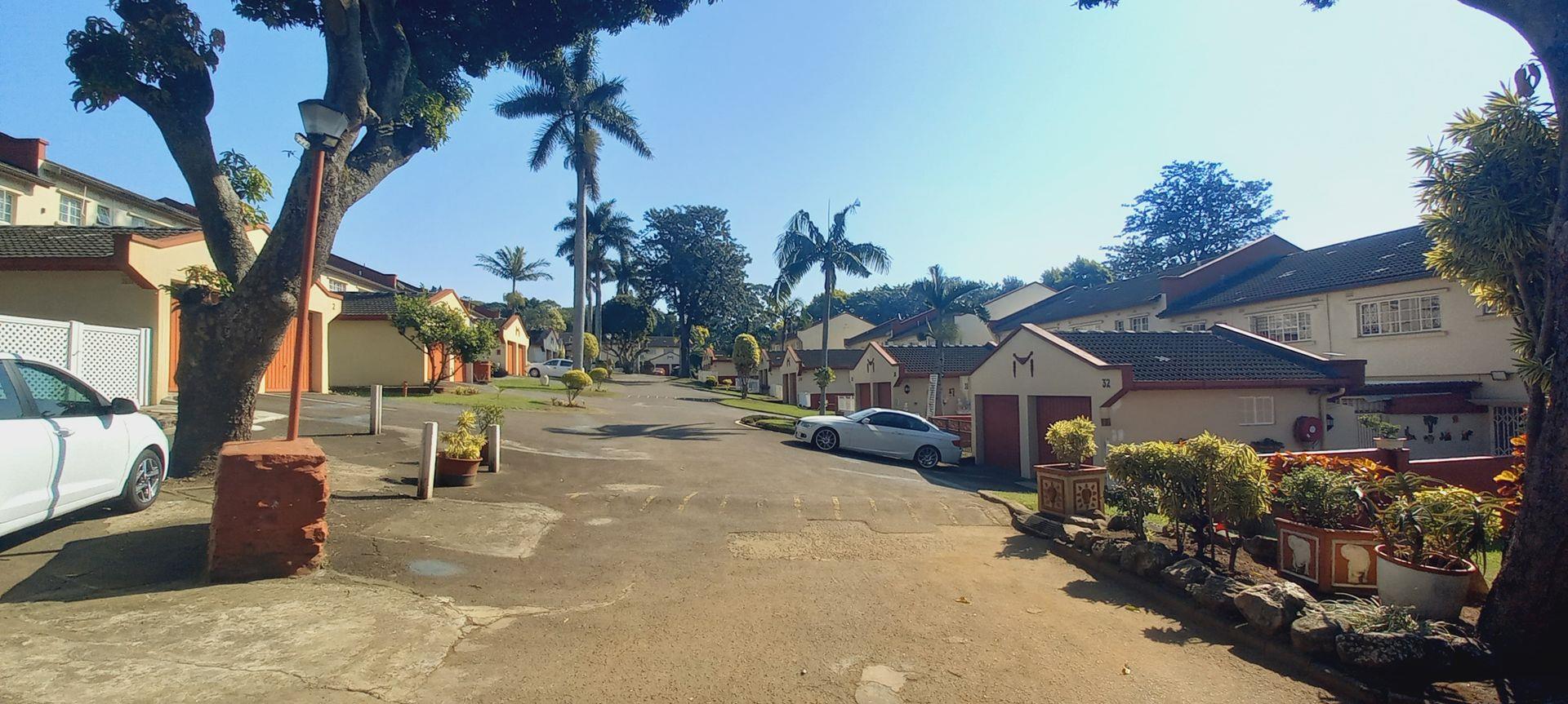 3 Bedroom Townhouse for sale in Malvern P24114497507