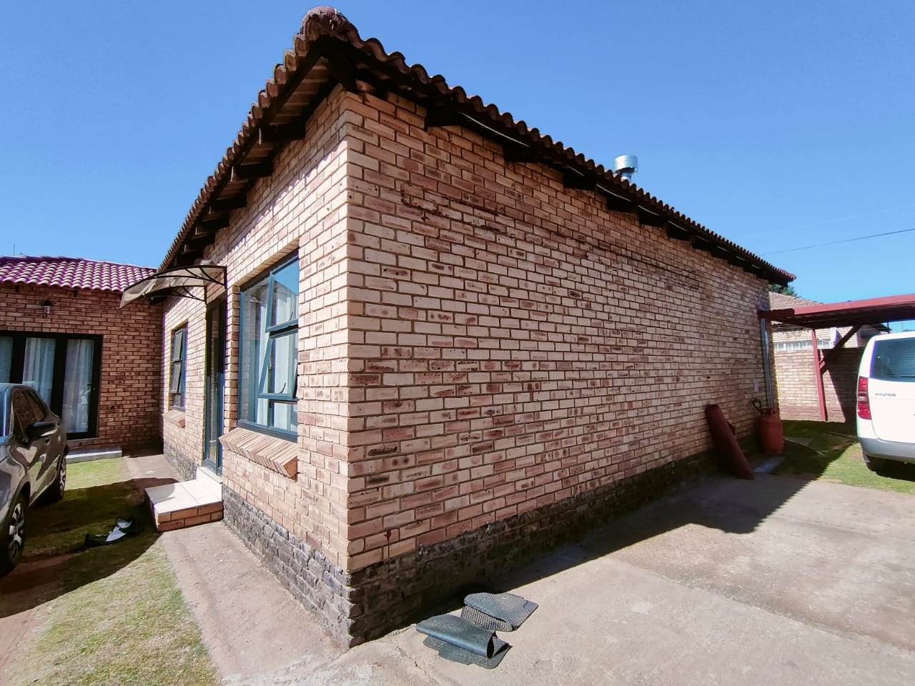 3 Bedroom Townhouse for sale in Robin Park P24114497974