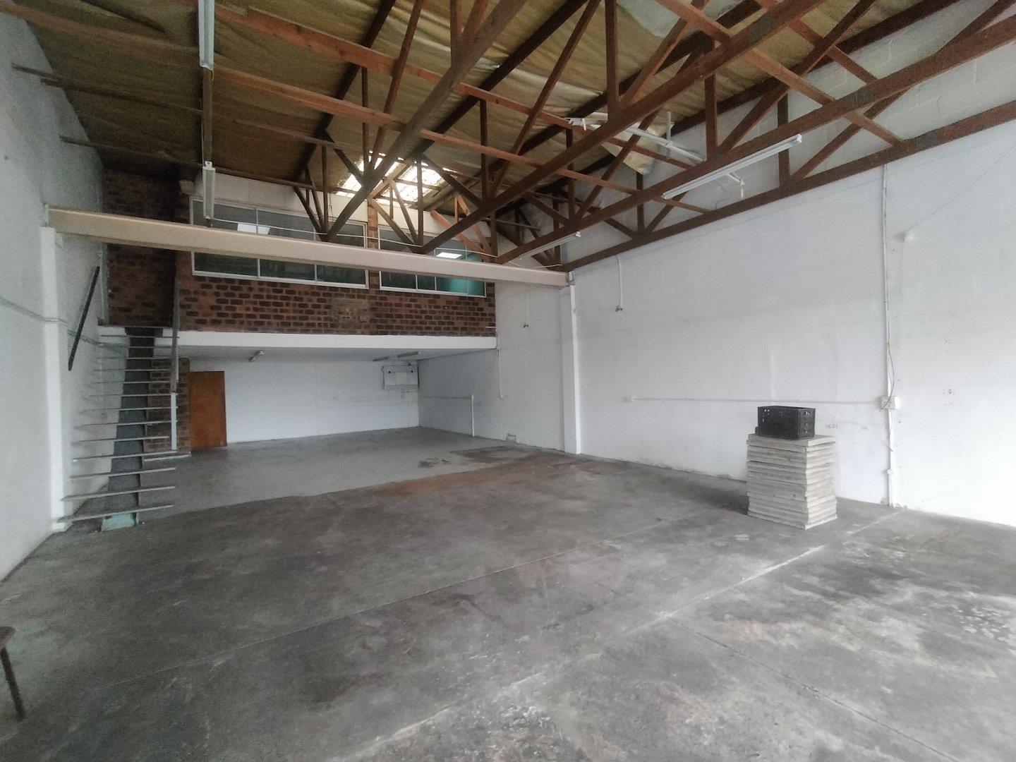 Industrial property to rent in Montague Gardens 57 Stella Road
